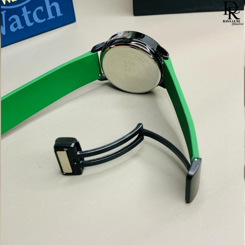 New Arrival – Rotating Watch with Rubber Strap