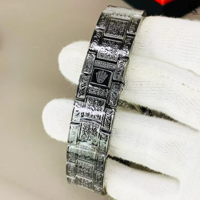 Rolex Men’s Watch – Engraved Design & Premium Finish