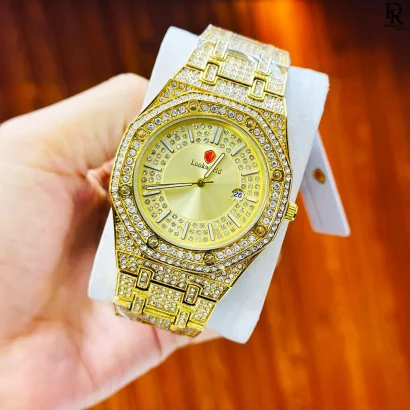 LOOKWORLD – Elegant Full Stone Watch
