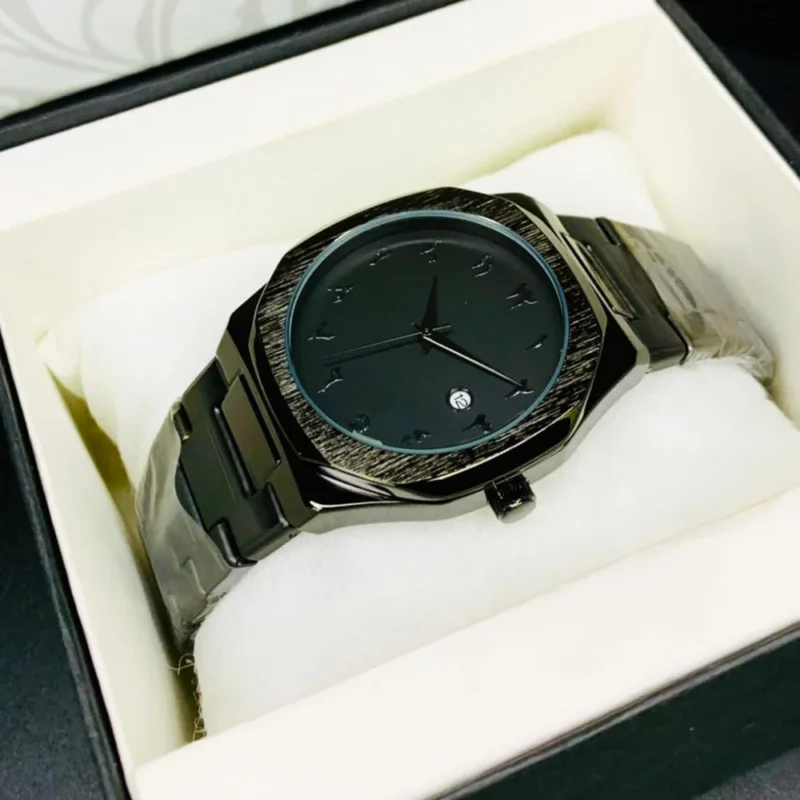 BLACK AURA – Elegant Metallic Watch with Arabic Dial