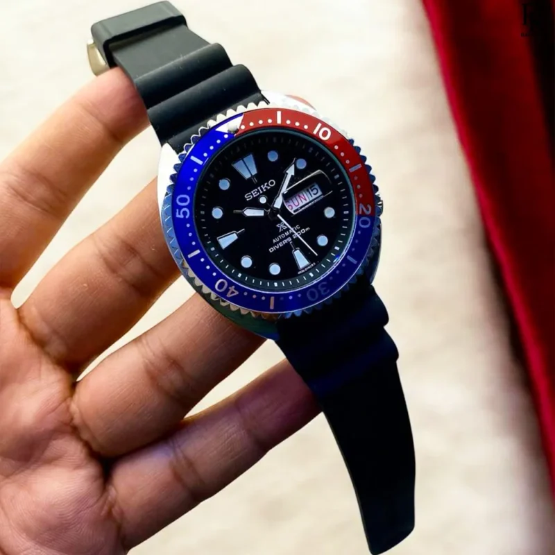 seiko prospex divers watch price in pakistan, original seiko divers watch, seiko day date watch, seiko rotating bezel watch, seiko waterproof watch, seiko men’s watch 2025, prospex diving watch pakistan, buy seiko watch online, ravaluxe seiko collection, best diving watch under 4000