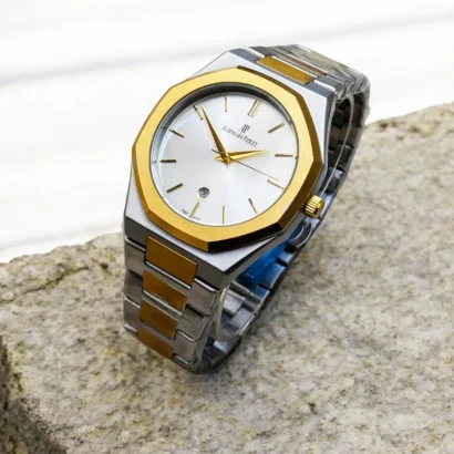 An Audemars Piguet–style men’s watch with stainless steel chain, butterfly lock, and working date — bold design at an affordable price.