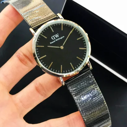 Daniel Wellington mens watch Pakistan, DW slim watch, minimalist men watch, stainless steel men watch, quartz watch for office wear, slim watch for men Pakistan
