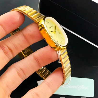 SUNLIFEX original women’s watch featuring a vintage oval dial, elegant slim design, quartz movement, and stainless steel chain — perfect for daily and formal wear.