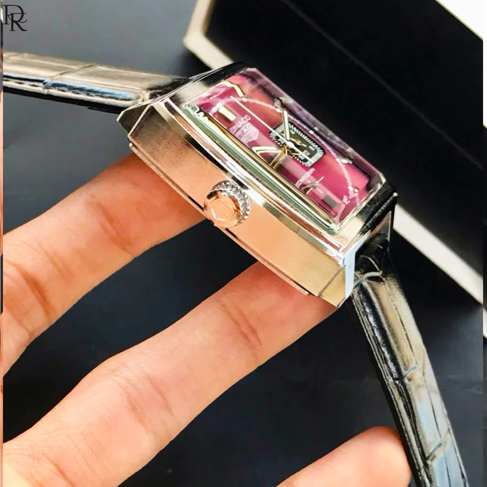 TAG Heuer Monaco – Square Dial | Chronograph | Leather Strap 8 TAG Heuer Monaco – Square Dial | Chronograph | Leather Strap